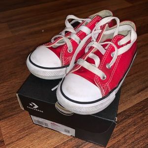 Toddler converse 9c